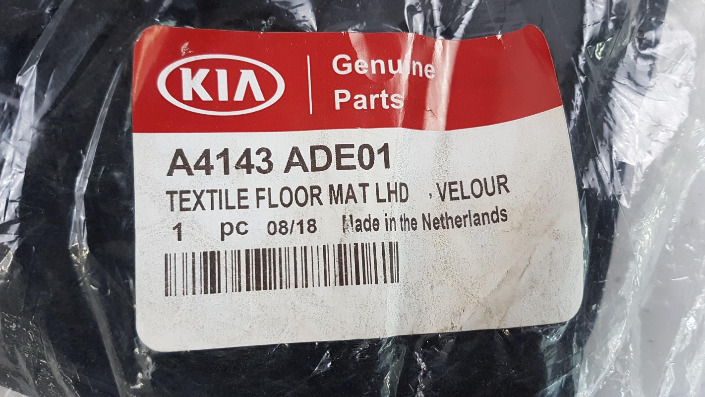 Original OE HYUNDAI/KIA Fußmattensatz A4143ADE01