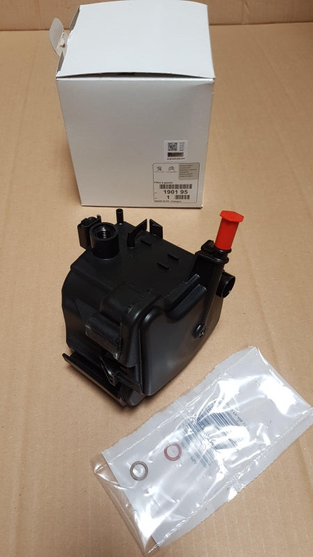 Original PEUGEOT 207 307 308 408 CITROEN C2 C3 C4 C5 Kraftstofffilter 190195