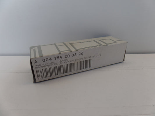 Original MERCEDES-BENZ W202 W140 W901 W902 W904 Zündkerze A004159200326