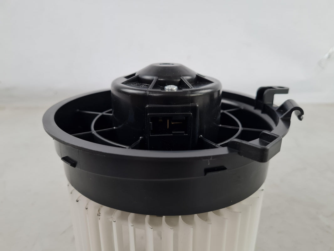 Original NISSAN Qashqai/Qashqai +2 J10 Innenraumgebläse Gebläsemotor 27225ET10B