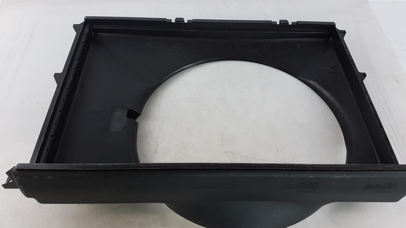Original OE BMW Lüfterzarge 17117780032