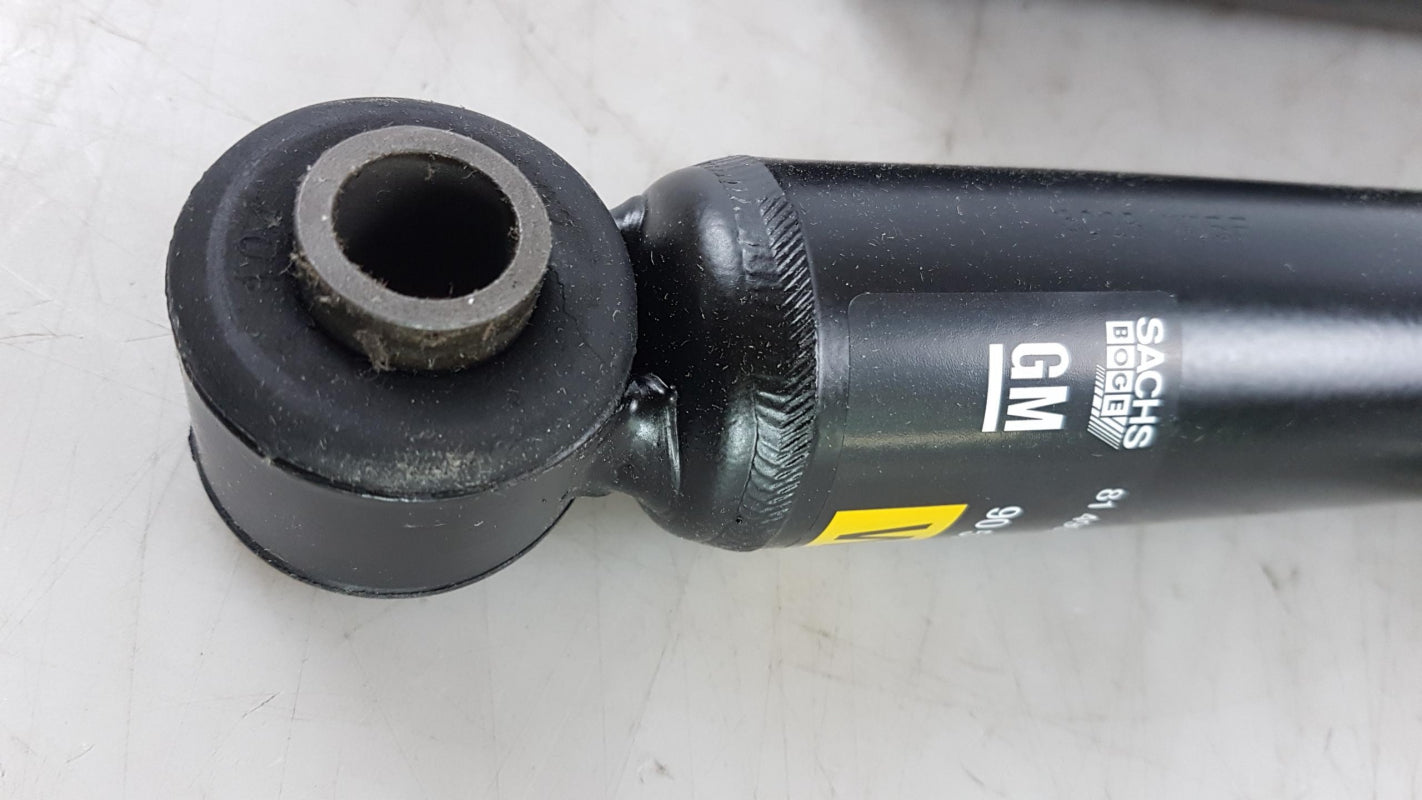 Original OPEL Omega-B Stoßdämpfer mit Befestigungsteilen hinten 90542942