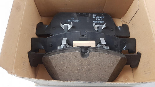 Original MERCEDES-BENZ ML W166 GL X166 GLE C292 Bremsbeläge vorne A0084200020