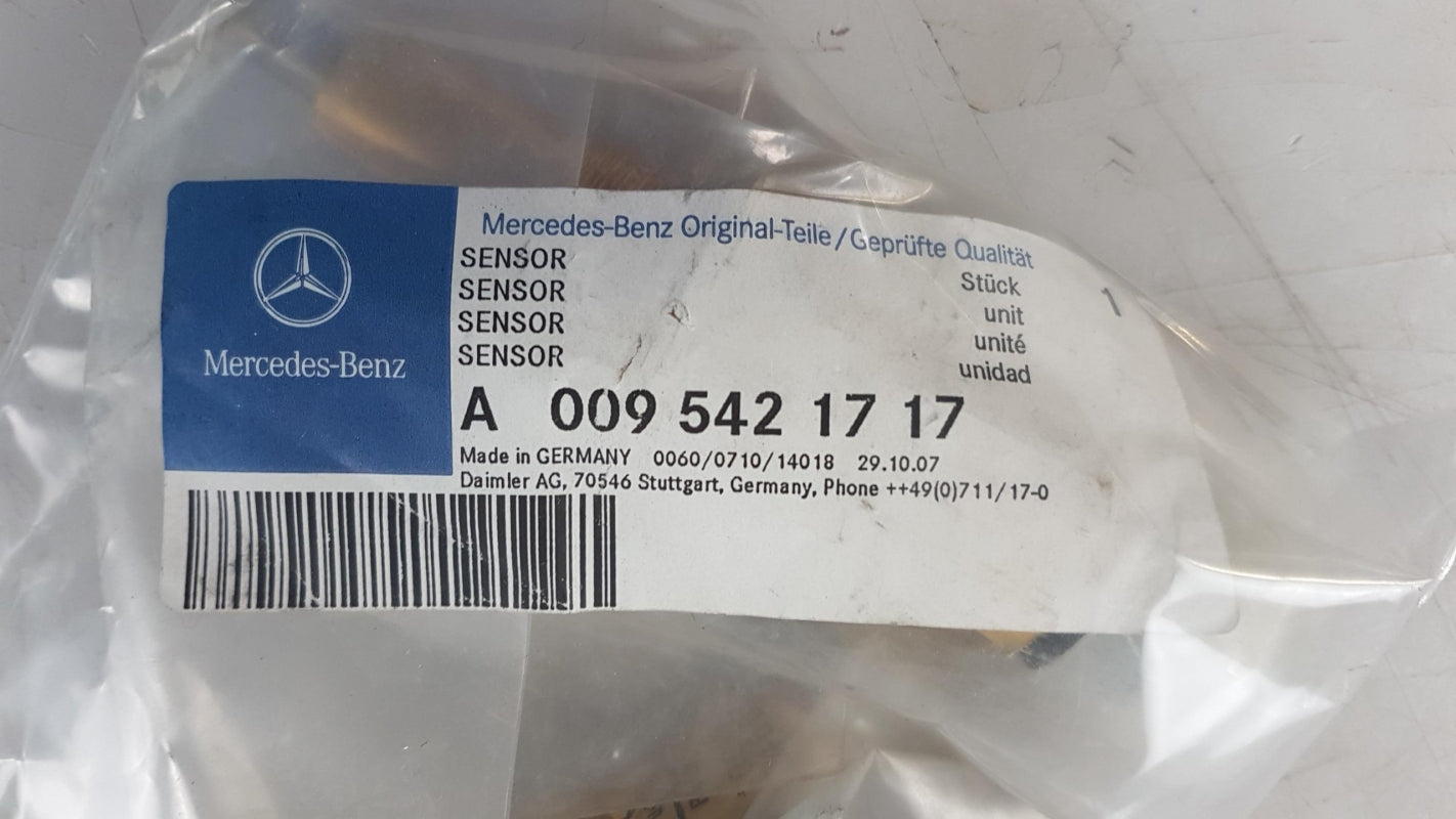 Original OE MERCEDES-BENZ Sensor A0095421717