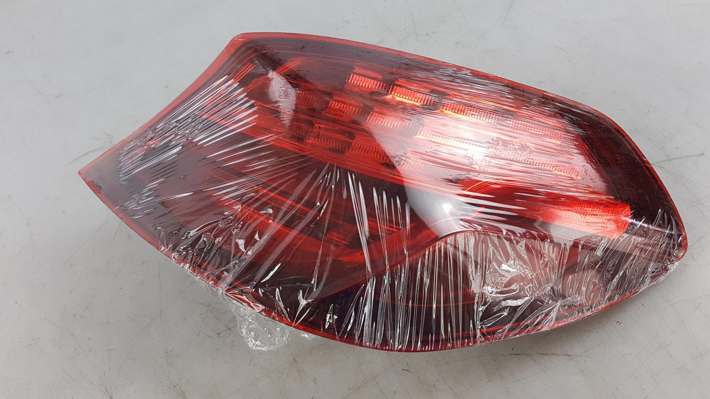 Original BMW 6 F06 F12 F13 Heckleuchte Rückleuchte Seitenwand Rechts 63217210576