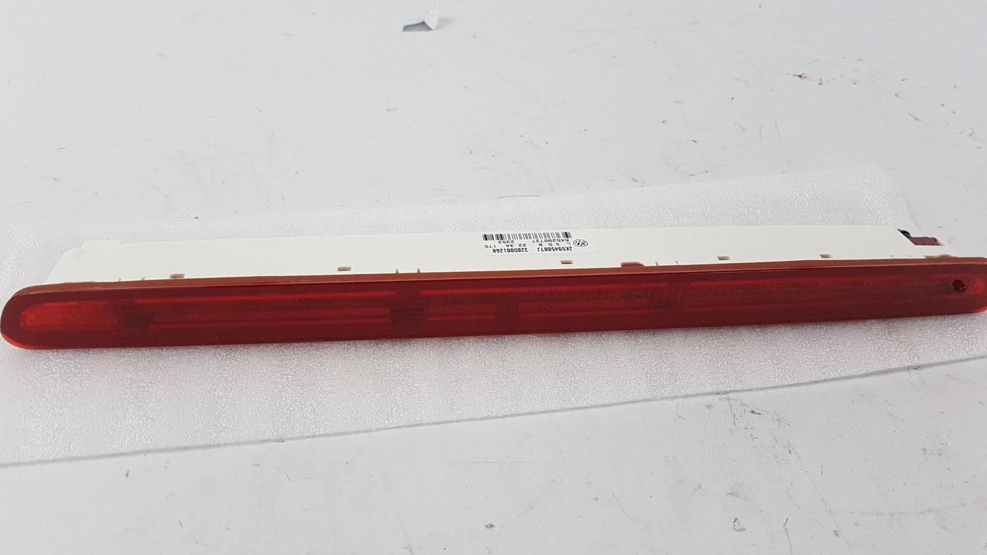 Original OE Volkswagen Zusatzbremsleuchte 2K5945087J