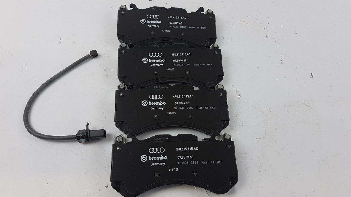 Original AUDI RS6 (4G) RS7 (4G8) Bremsbeläge Vorne 4G0698151AC