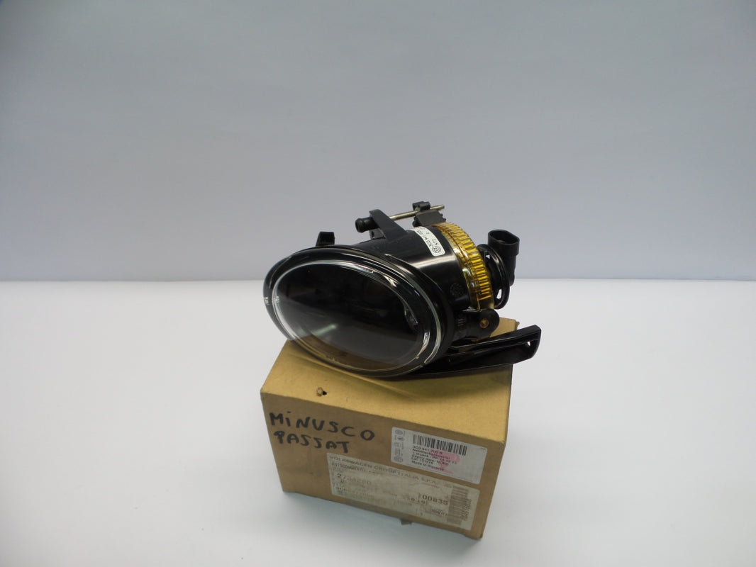 Original VW Passat B6 Halogen Nebelscheinwerfer rechts 3C0941700B