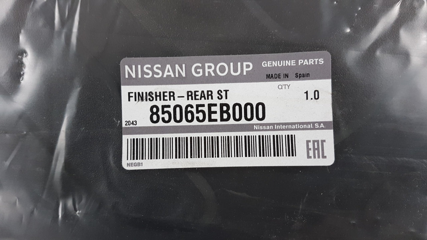 Original OE NISSAN Stoßstangen Zierleiste 85065EB000