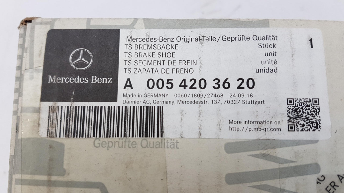 Original OE MERCEDES-BENZ Feststellbremse Bremsbackensatz A0054203620