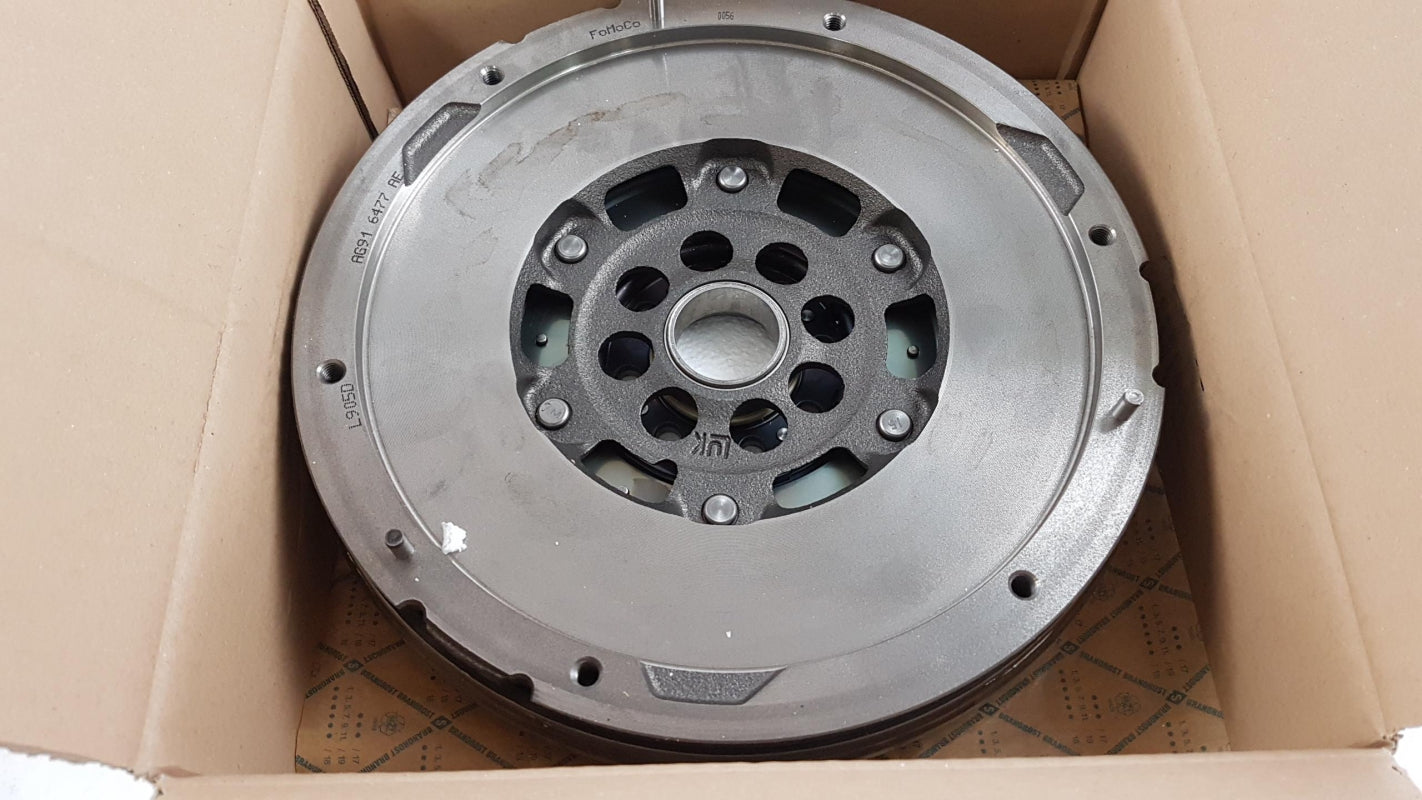 Original FORD Mondeo S-Max Kuga 2.0 TDCi Schwungrad 1827370