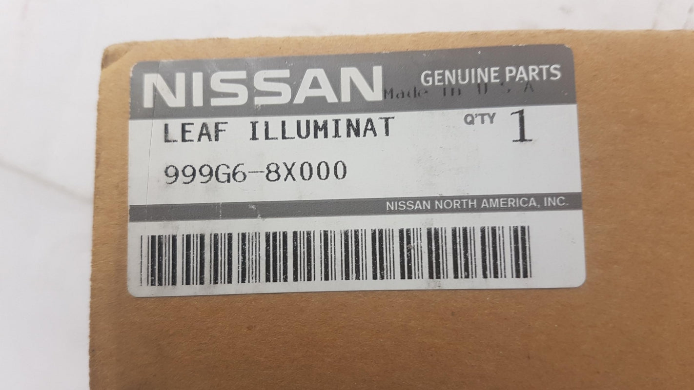 Original OE NISSAN Einstiegsleisten Satz 999G68X000
