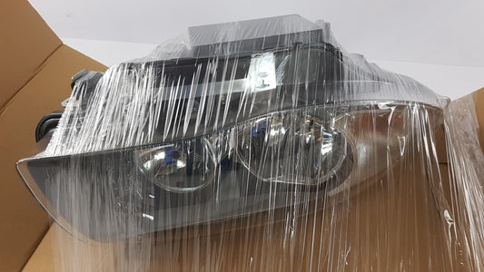 Original BMW 1' E81 E82 E87 E88 Hauptscheinwerfer Rechts 63117249650