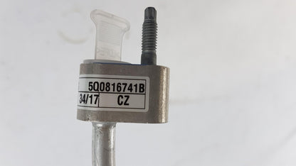 Original AUDI A3 Q2 VW Golf Touran SKODA Karoq Octavia Klimaleitung 5Q0816741B