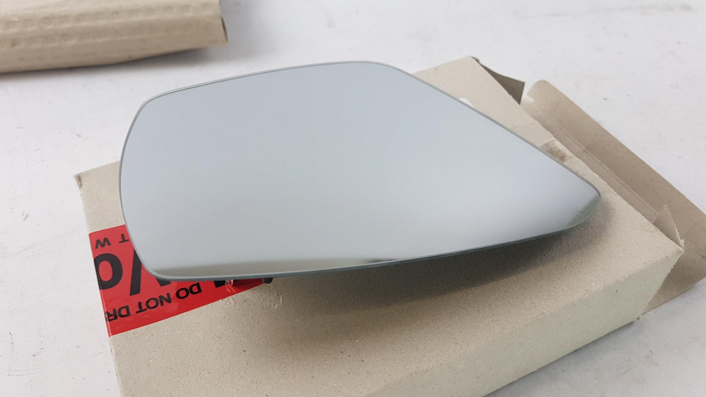 Original OE Volkswagen Außenspiegelglas 5E0857522