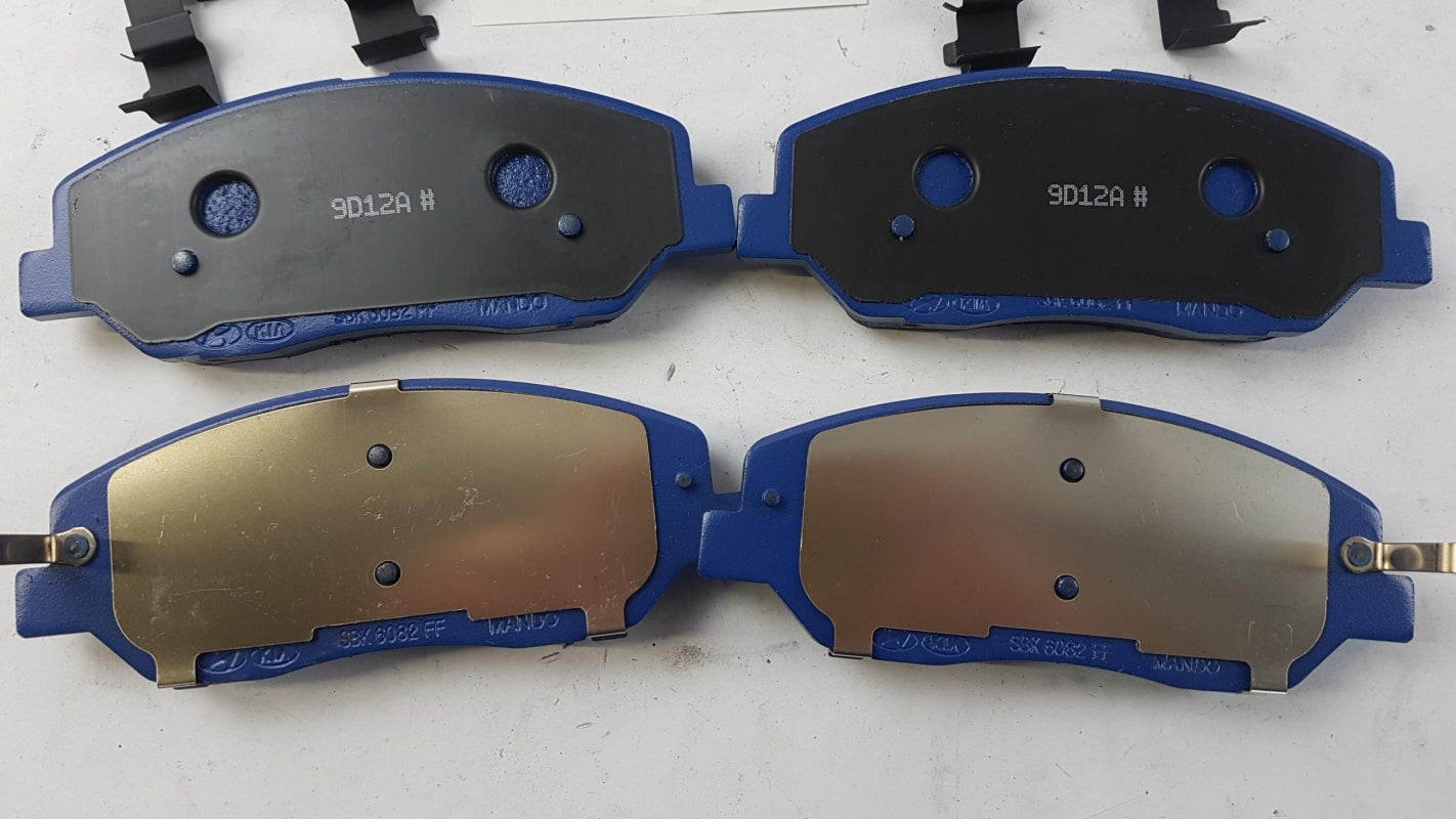 Original HYUNDAI Santa Fe II KIA Sorento II Bremsbeläge vorne 581012PA70