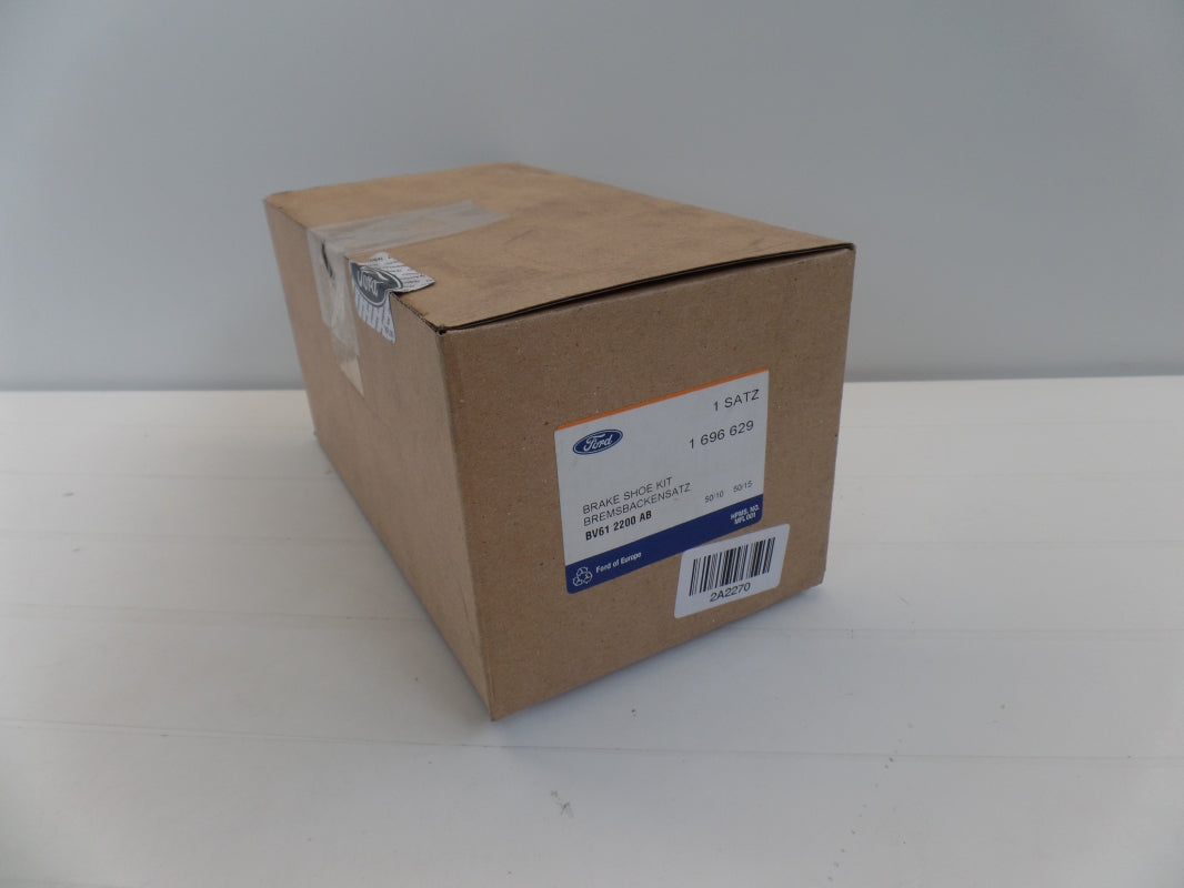 Original OE FORD Bremsbackensatz 1696629