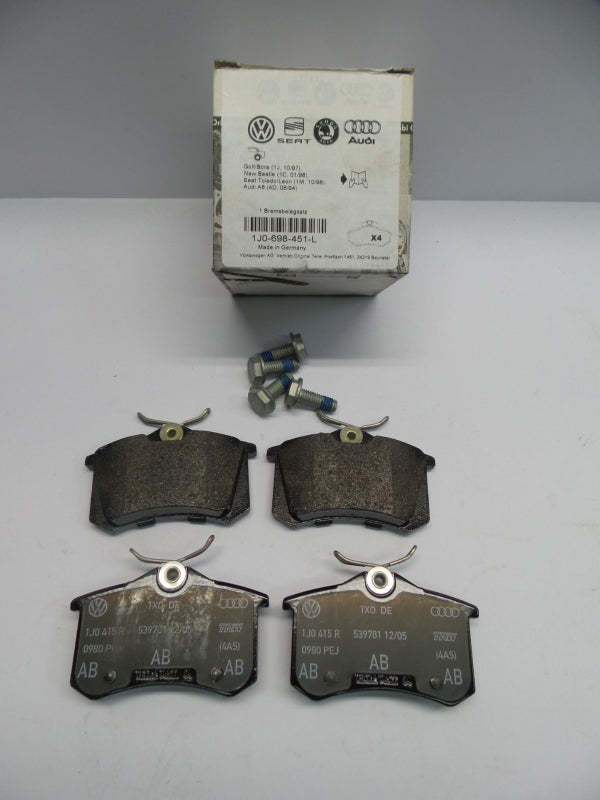 Original AUDI TT VW Beetle Golf SEAT Leon Toledo Bremsbeläge hinten 1J0698451L