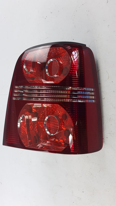 Original VW Touran '06-'10 Heckleuchte Schlussleuchte rot rechts 1T0945096N