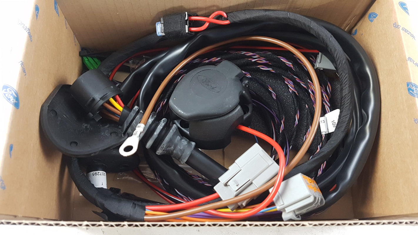 Original FORD Kuga CBS 2013 > Anhängerkupplung Elektrosatz 1814121