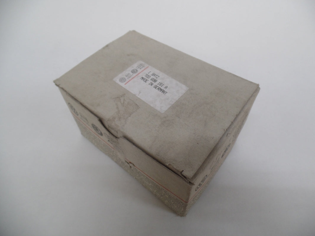 Original VW Transporter Bremsbeläge Bremsklötze mit Warnkontakt vorne 7D0698151A