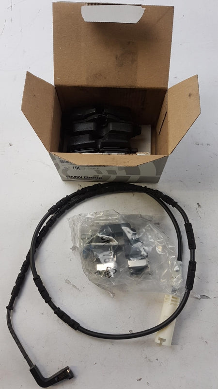 Original BMW 1' E81 E87 3' E90 Bremsbeläge mit Warnkontakt Hinten 34212288889