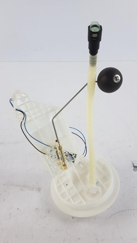Original OE Volkswagen Kraftstoffvorrat Sensor 8E0201317N