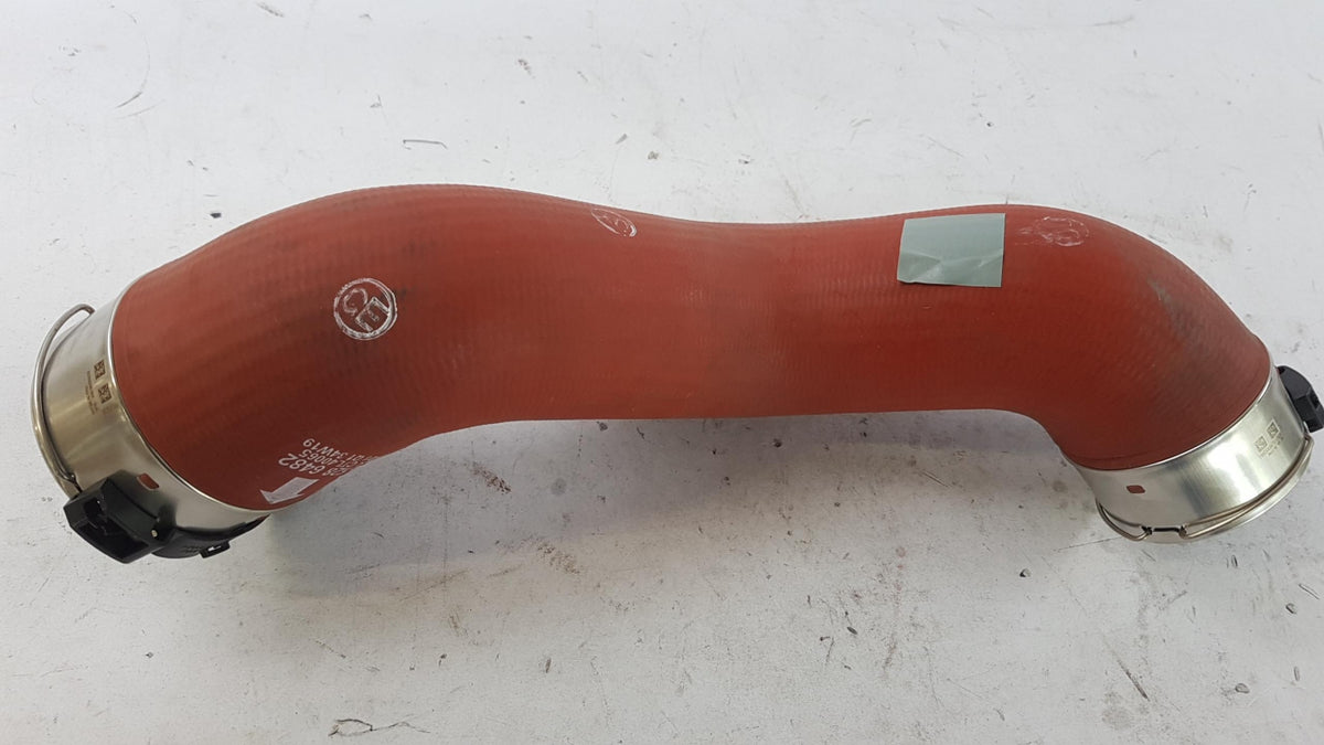 Original OE MERCEDES-BENZ Ladeluftschlauch A2045286482
