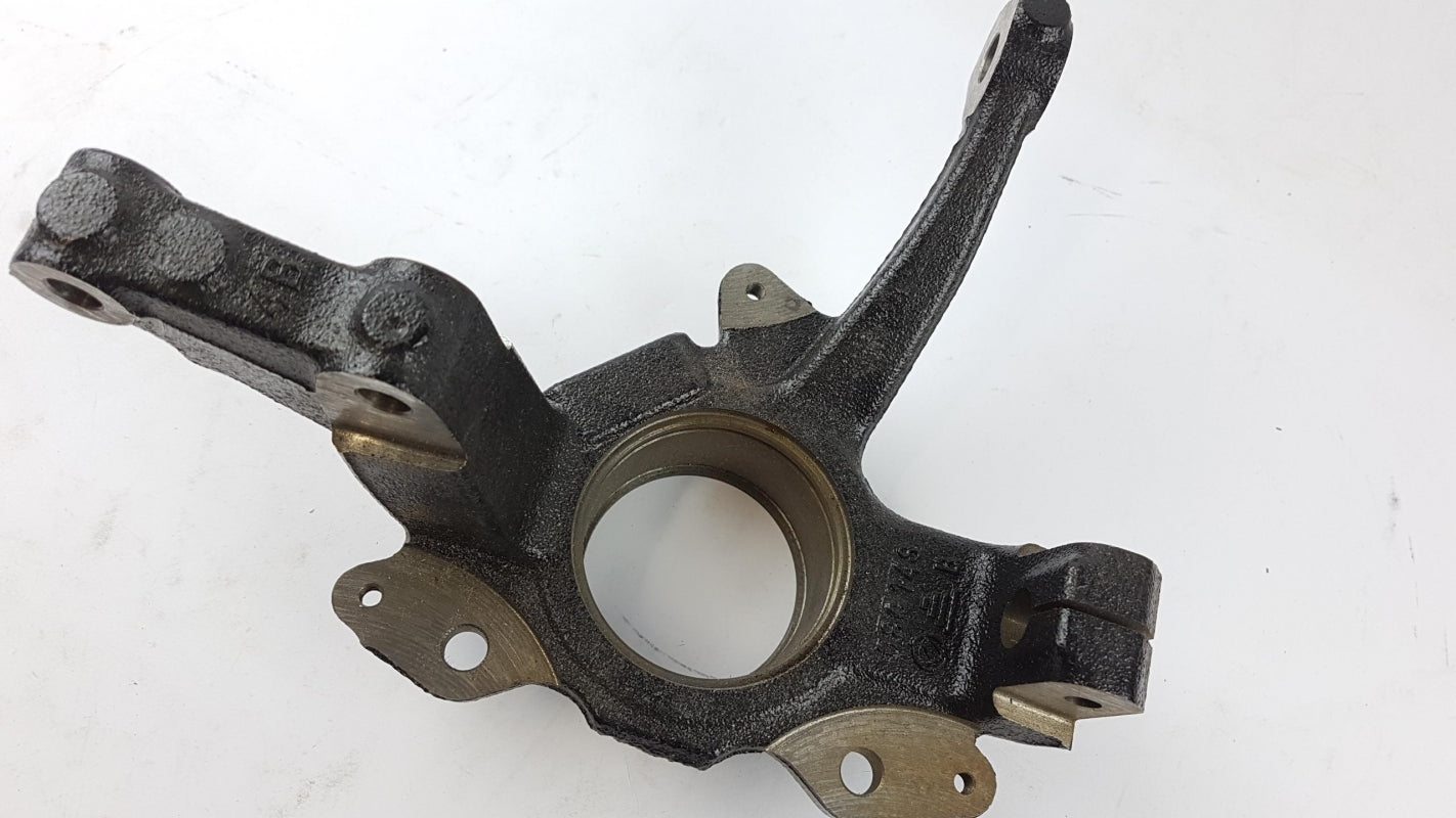 Original FIAT Nuova Panda Lenkspindel Achsschenkel vorne rechts 51857220