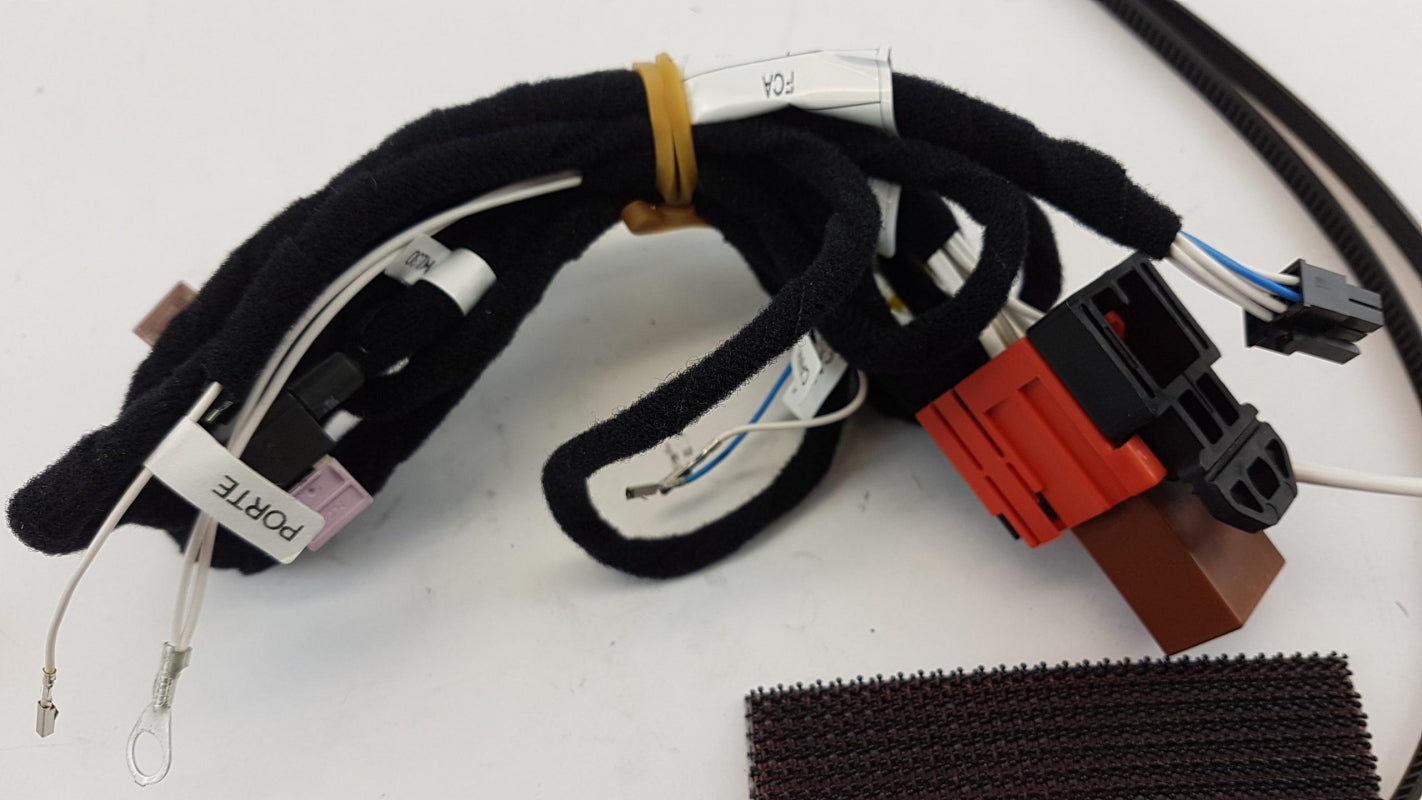 Original FIAT 500L Doblo Ducato Connect Box Kit 71808505