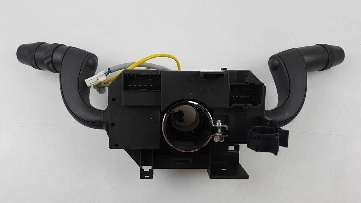 Original LANCIA Ypsilon 2003-2011 Lenkstockschalter 735488019