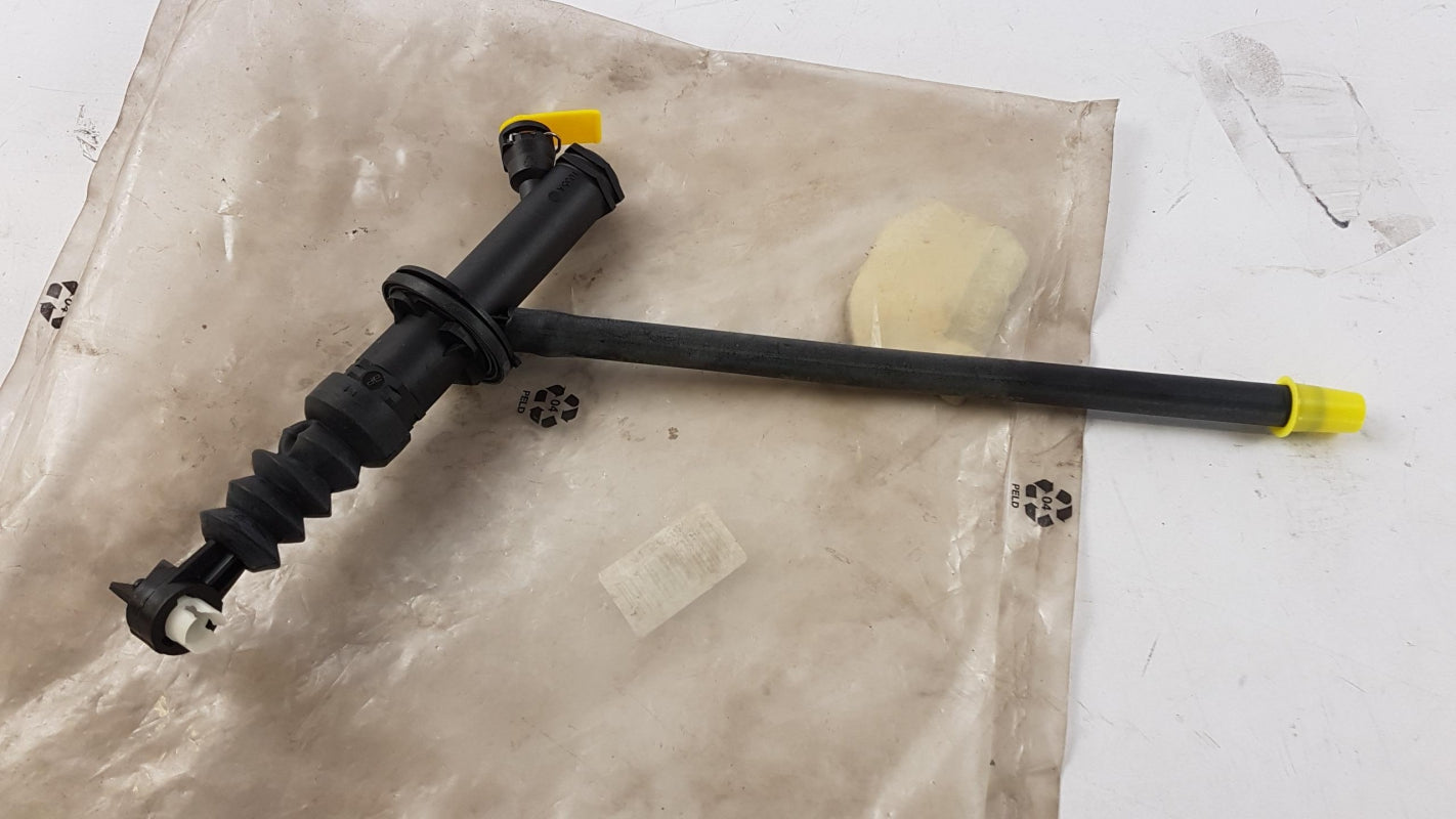 Original OE RENAULT Kupplungsgeberzylinder 8200436139