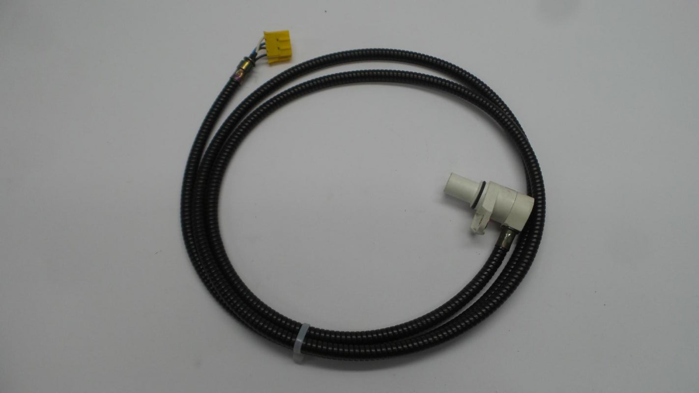 Original MERCEDES-BENZ W638 Tachogeber Geschwindigkeitssensor A0135422617