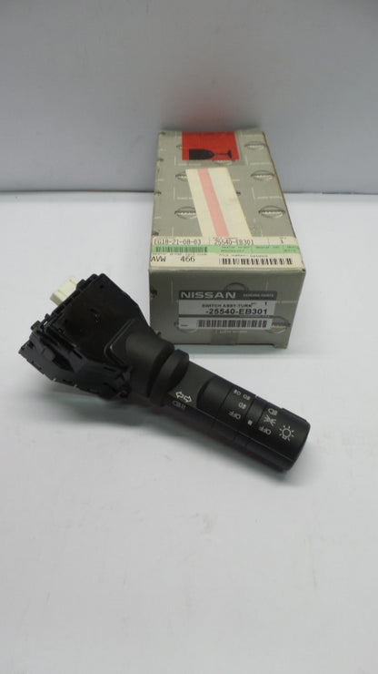 Original NISSAN Navara Pathfinder Lenkstockschalter Kombischalter 25540EB301