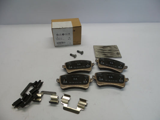 Original AUDI A4 A5 Q5 Bremsbeläge Bremsklötze 330X22mm hinten 8K0698451D