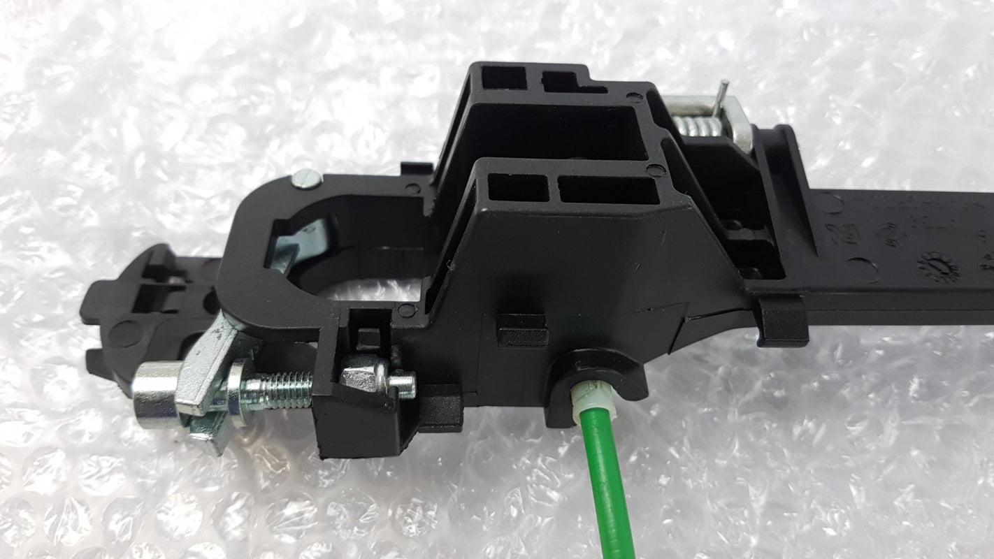 Original LANCIA Ypsilon '03-'11 Türgriff Träger aussen vorne links 71732999