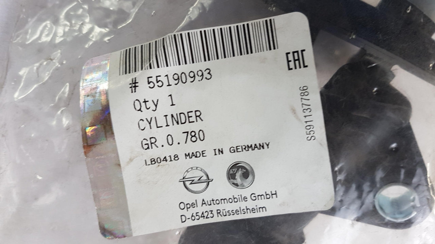 Original OPEL Adam Combo-D Corsa-D Kupplungsgeberzylinder 55190993