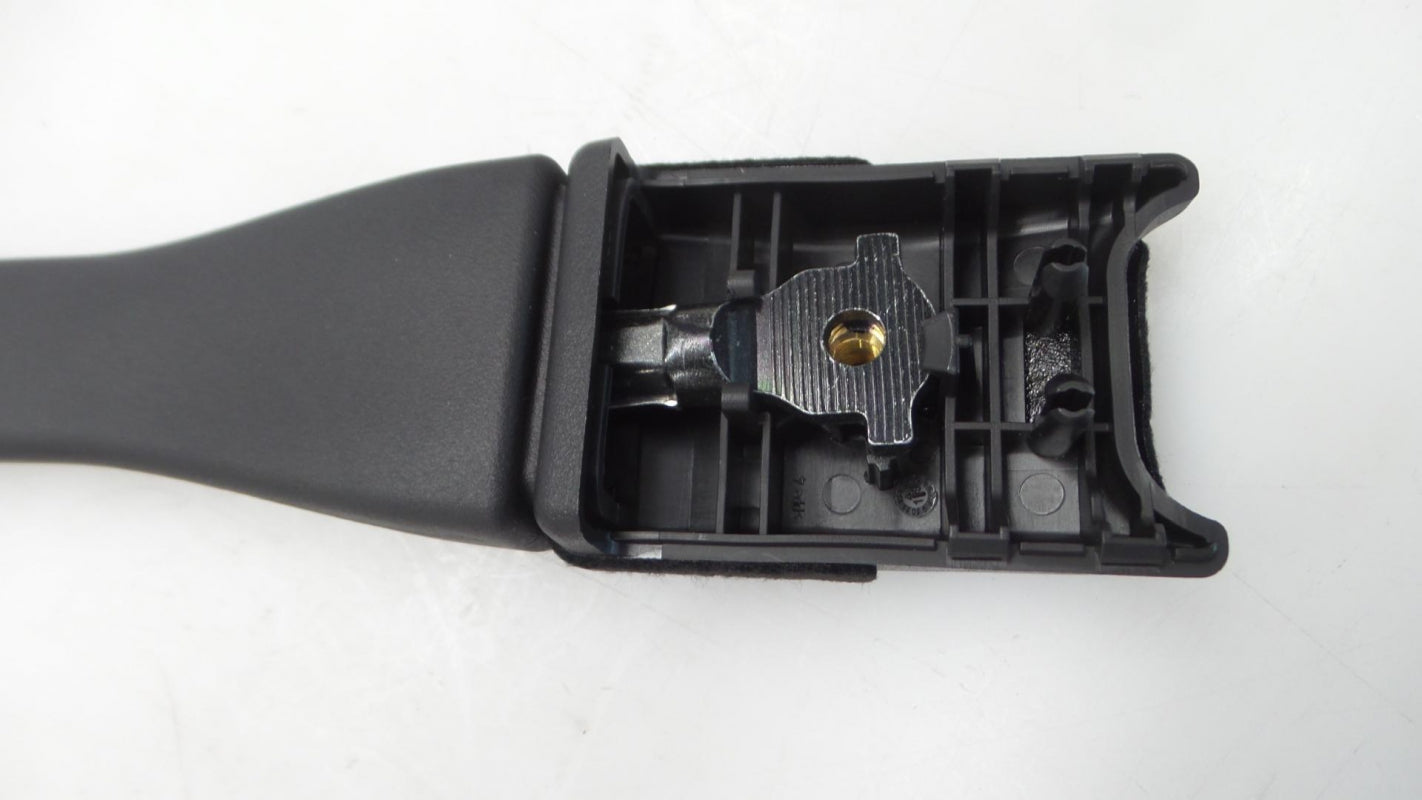 Original OPEL Mokka-X CHEVROLET Trax Gurtschloß schwarz vorne rechts 42444605
