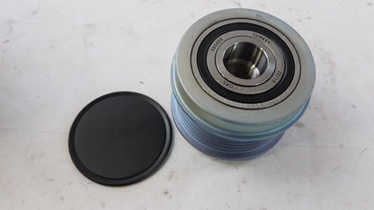 Original VW Golf Tiguan Entkopplungsriemenscheibe 04L903219D