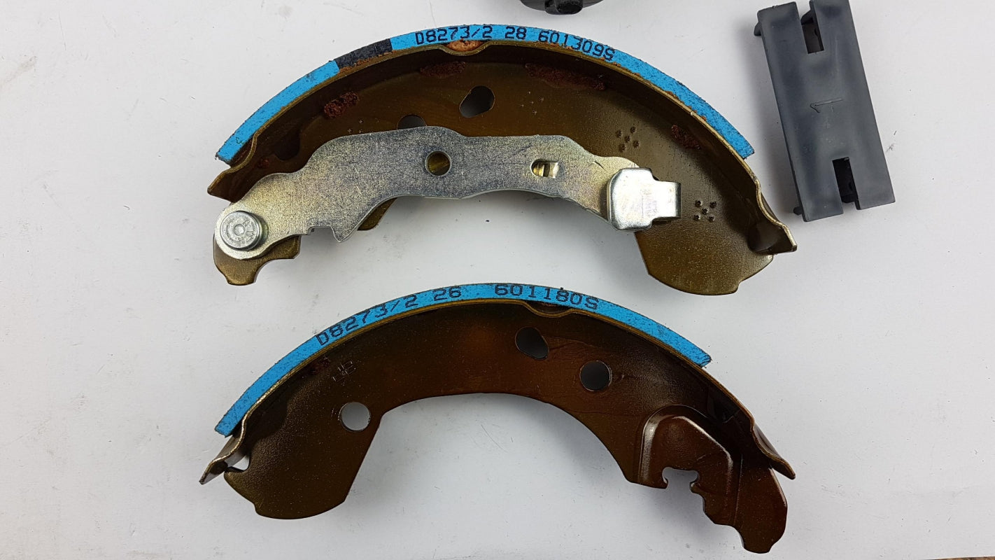 Original RENAULT Clio III Bremsbackensatz hinten 7701208358