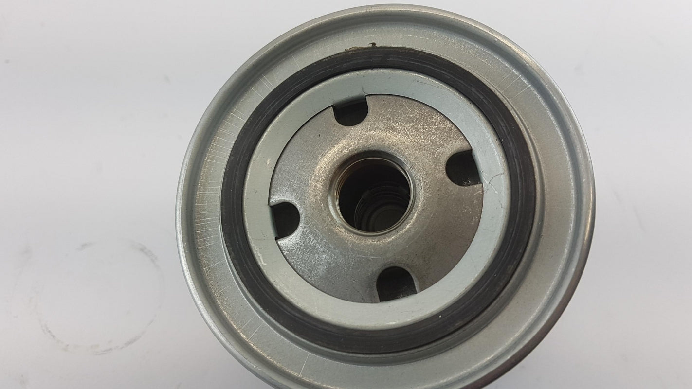 Original VW Caddy Lupo Polo SKODA Felicia 1.7 / 1.9d Ölfiltereinsatz 030115561C