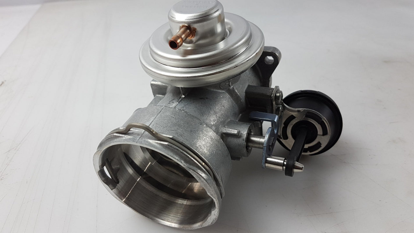 Original AUDI A4 A6 VW Passat SEAT Alhambra SKODA Superb AGR-Ventil 038131501AL