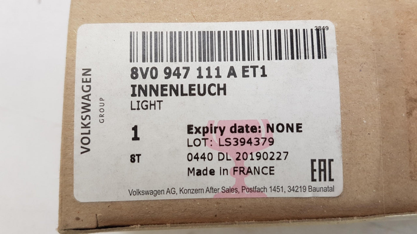 Original OE Volkswagen Innenleuchte 8V0947111AET1