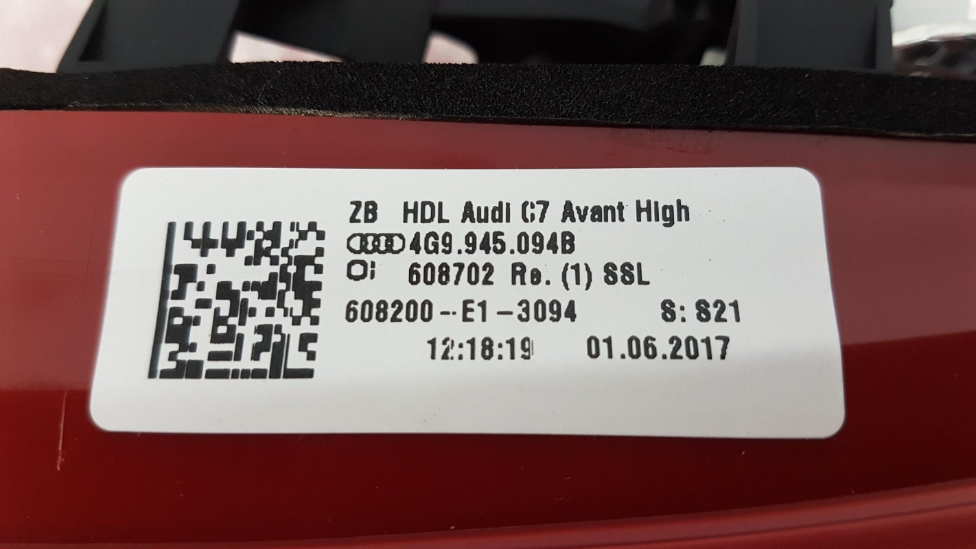 Original Audi A6 Avant Rückleuchten Heckleuchte rechts 4G9945094B