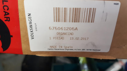 Original SEAT Ateca 2017-2020 Splitter von Kofferraum 575061205A