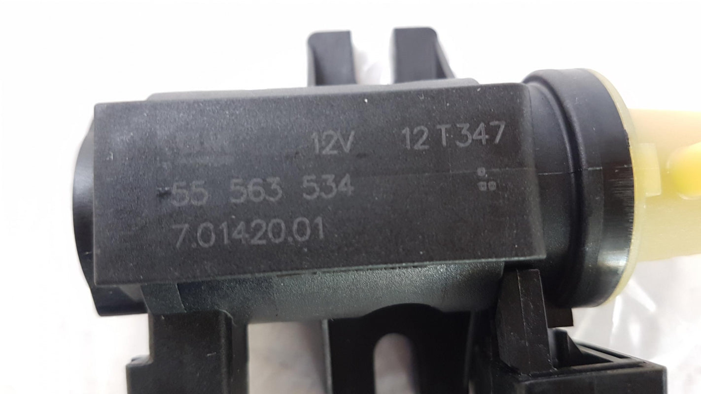 Original OPEL Astra Meriva Zafira 1.3 1.9 CDTi Turbolader Druckwandler 55563534