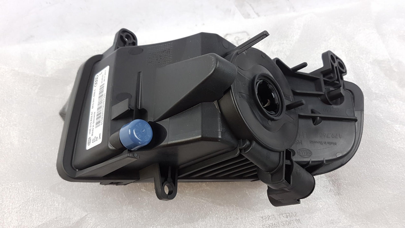 Original OE Volkswagen Nebelscheinwerfer 8K0941699C