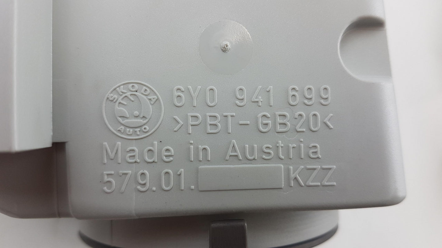 Original OE Volkswagen Nebelscheinwerfer 6Y0941699A