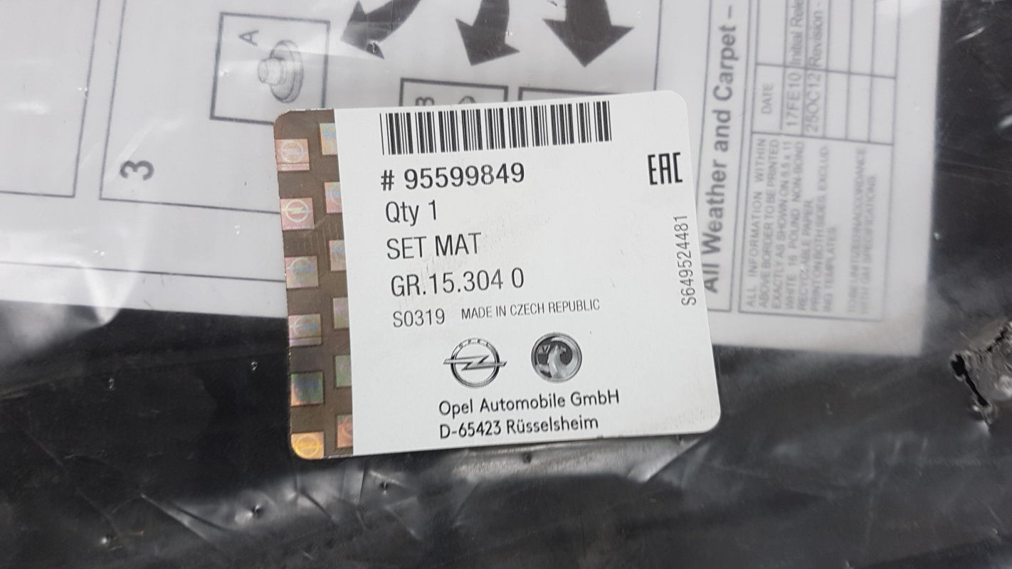 Original OPEL Grandland X Gummimatte Fußmattensatz (4 Stück) 95599849