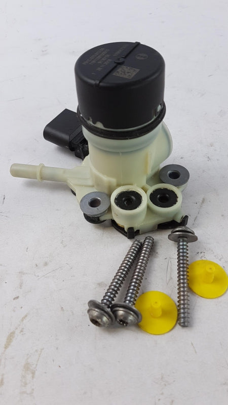 Original VW Golf VII (5G) Harnstoffeinspritzung Fördermodul 5Q0131971B